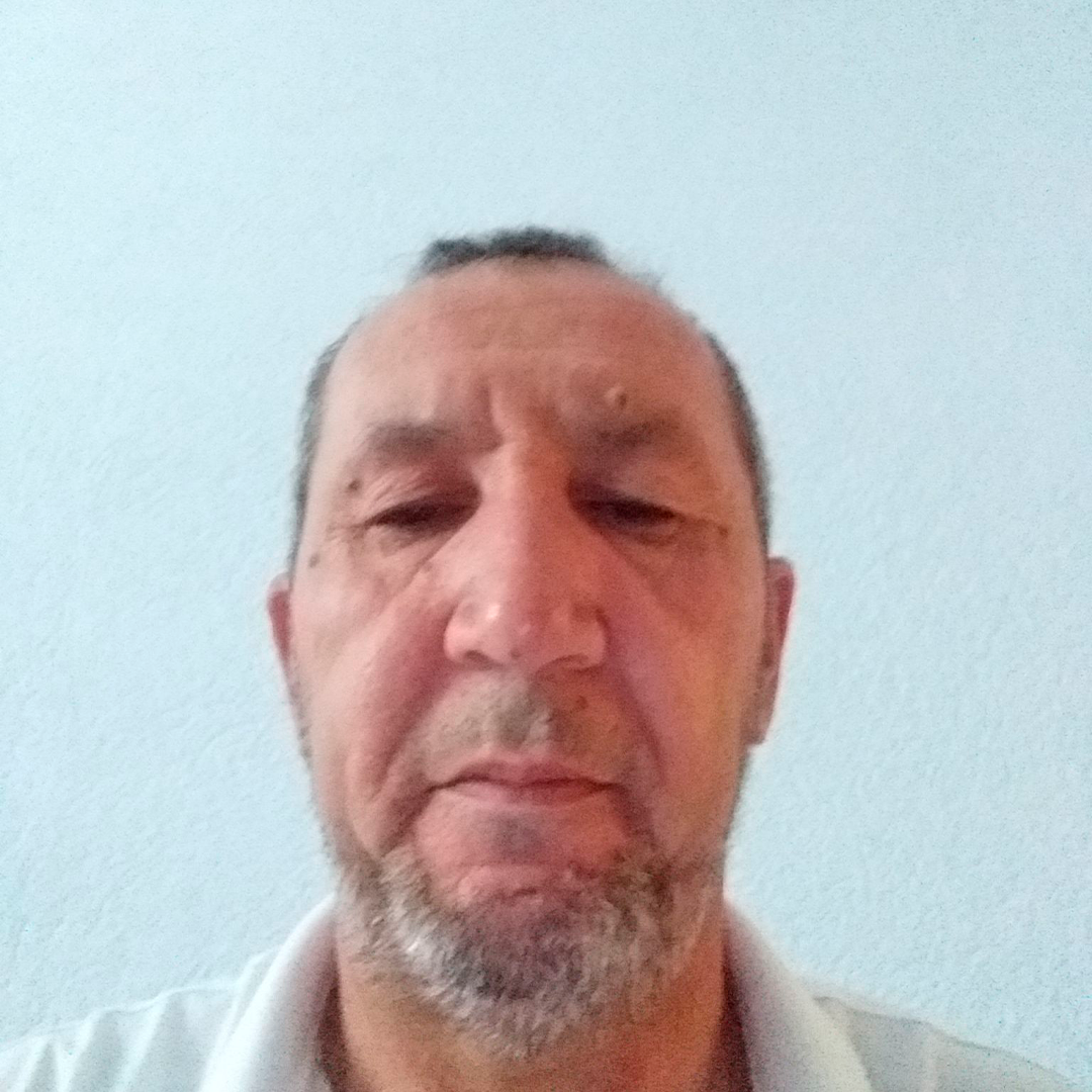 Ахмадкулов Юнус